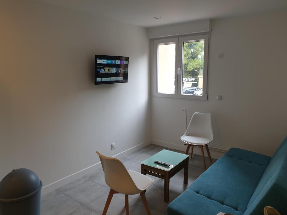 ניס Appartements Renove 2023 Proche Aeroport 5Min, Gare Sncf 2 Min, Tramway Au Pied De L'Immeuble , Parking Possible, Renovated Apartments 2023 Near The Airport 5 Min, Train Station 2 Min, Tram Next To The Building 1 Min, Parking Possible מראה חיצוני תמונה