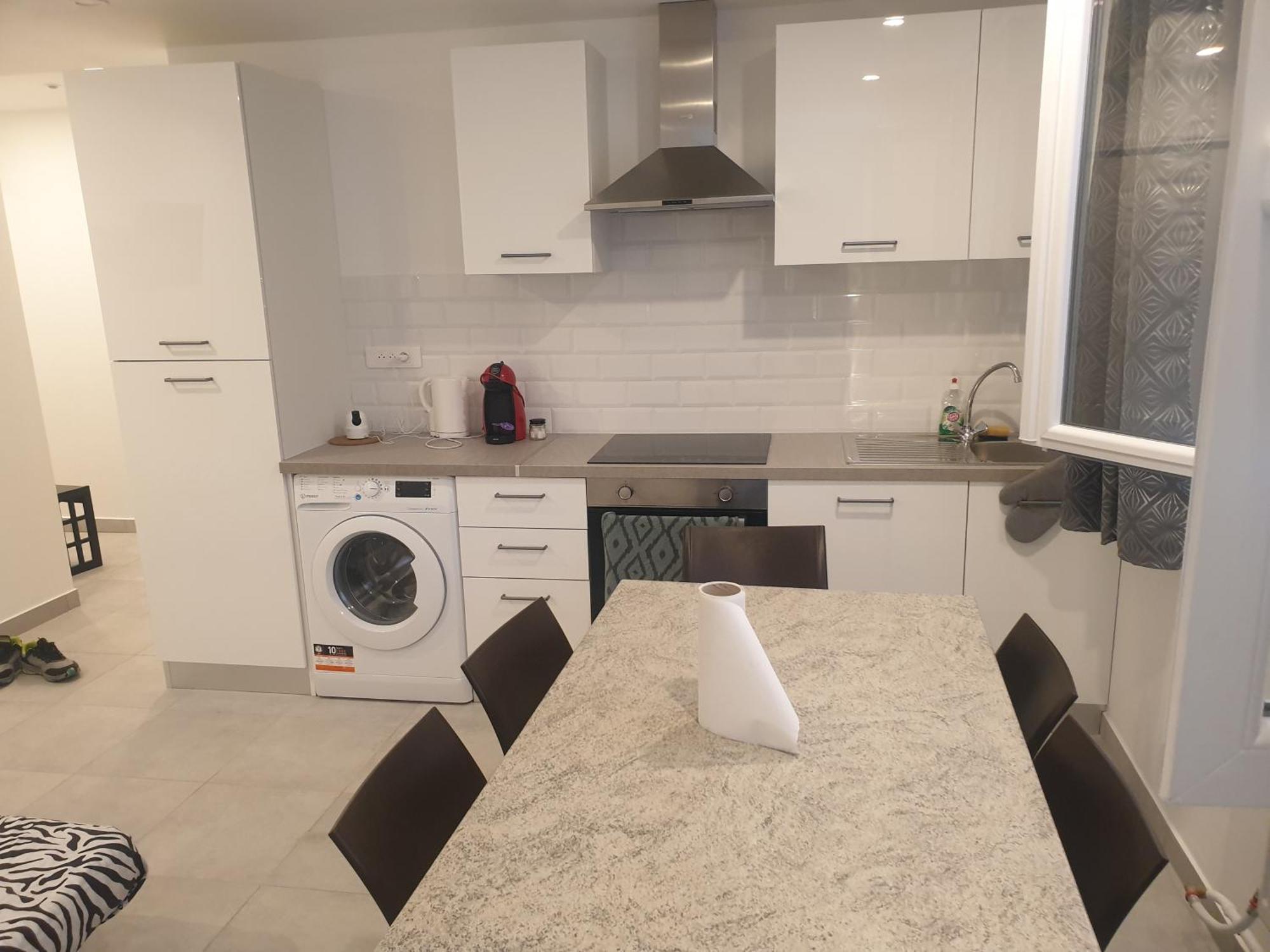 ניס Appartements Renove 2023 Proche Aeroport 5Min, Gare Sncf 2 Min, Tramway Au Pied De L'Immeuble , Parking Possible, Renovated Apartments 2023 Near The Airport 5 Min, Train Station 2 Min, Tram Next To The Building 1 Min, Parking Possible חדר תמונה